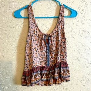 Fun flowy patrons of peace tank (s)